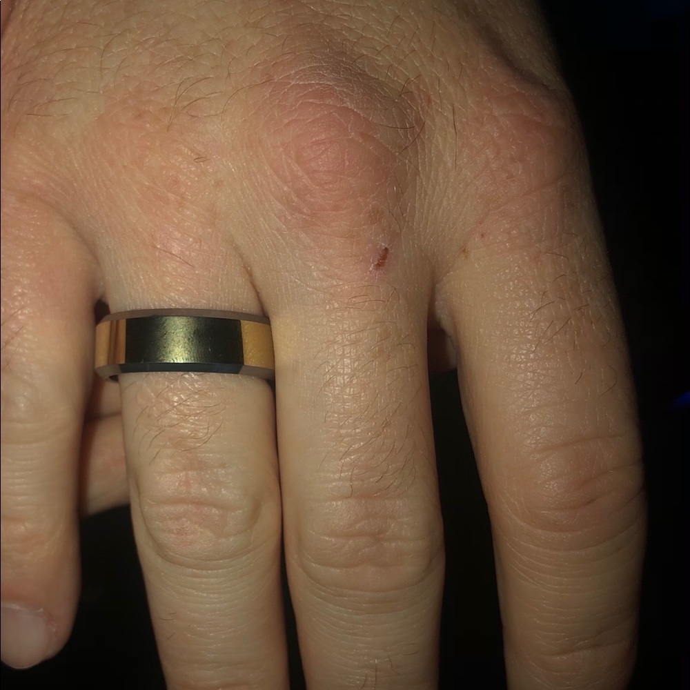 Men’s Wedding Band Tungsten carbide 10.5 size